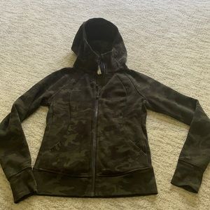 lululemon green camo scuba hoodie